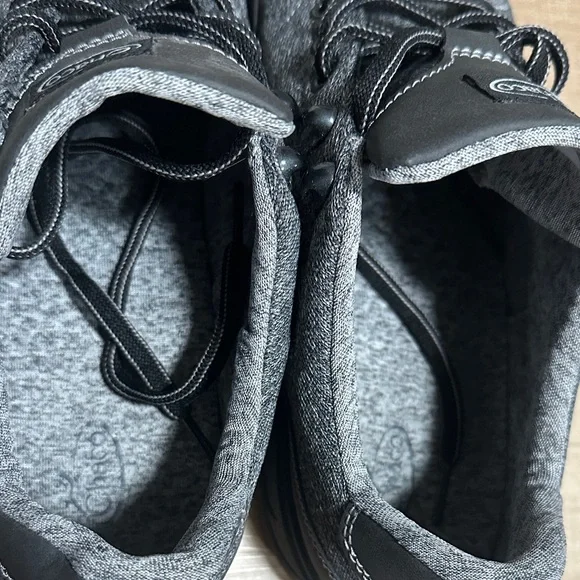 Chaco Woman’s Sneakers - Picture 5 of 10